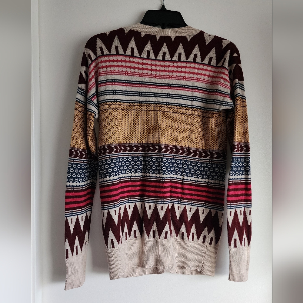 Multi-Color Patterned V-Neck Cardigan Sweater - Picture 2 of 3